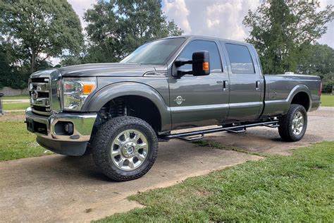 F250 3 inch lift 35s - Features. Give your 86-97 Ford F-350 an impressive upgrade, front to back with Rough Country’s 4" Ford Suspension Lift Kit! This easy-to-install lift kit raises the front of your vehicle to be equal height with the rear for a leveled, better-than-stock look that gives an improved ride height and more aggressive appearance.